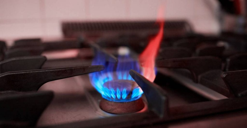 bếp ga bị đỏ lửa đen nồi
