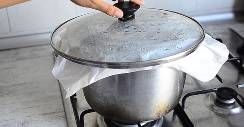 làm bánh bông lan bằng bếp ga